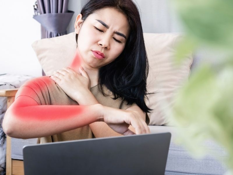הפיתרון לכאבי סיאטיקה ודורבן: איך תטפלו בעצמכם?